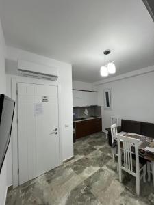 Eri Beach Apartments