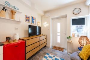 Goose Apartment with Parking