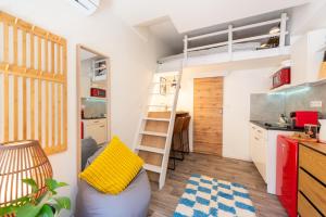 Goose Apartment with Parking
