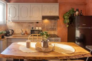Urban Luxury 2BR Apartment Prime City Location