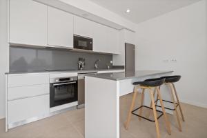 Sunny terrace apartment Acqua Gardens