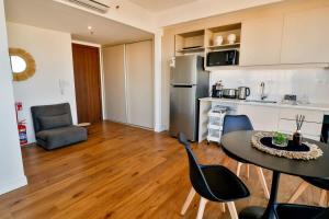 Just 100 meters from Shopping del Sol