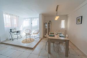 Les Salins - 2 Chambres - Climatisation - Lave Linge - Wifi