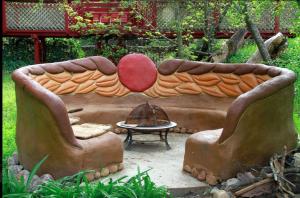 Unique Glamping Hobbit Hut at Spiritual Retreat near San Francisco, California