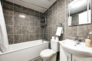 Modern 2 Bed Apartment in Bethnal Green with Free Parking