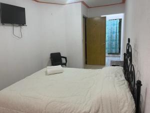 Casa amplia con 4 recamaras y 3 baños completos