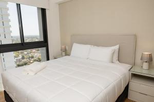 Moderno y Luminoso 1BR en Zona Shopping del Sol