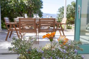 Puntaldia White Pearl - Luxury Seaview Villa with Solarium