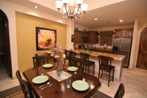 Playa del Paraiso Deluxe Rental | 2BR2BA | Ocean Views | Pool