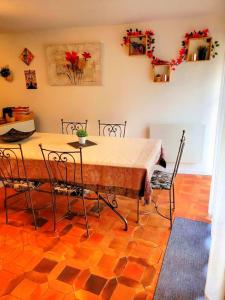 Provençal village house, Fox-Amphoux
