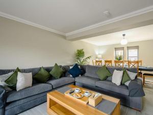 4 Bed in Alexandria oc-88759
