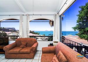 Casa Julieta: Spacious 3-Bedroom Home for 14 Guests!