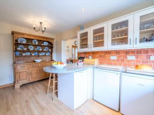 4 Bed in Coniston oc-lcc76