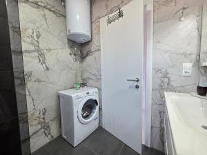 Dalmara Apartments Milki