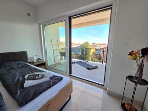 Dalmara Apartments Milki