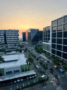 Condo near International Airport - Mall of Asia