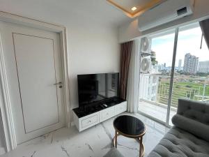 The Empire Tower Pattaya Seayiew by 888
