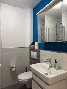 Gemütliche Ferienwohnung Oldenburg City mit Terrasse und Wohnzimmer im Erdgeschoss N28L
