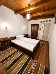 Conacul Birtoc Refugiu Tradițional în Maramureș