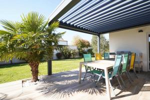 Villa 4 trèfles - avec jardin arboré et jacuzzi