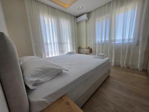 Sunny Waves Seafront Apartment