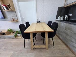Sunny Waves Seafront Apartment