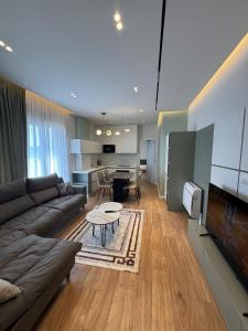 SkyView Luxury Apartment 12th Floor Panorama, City Center
