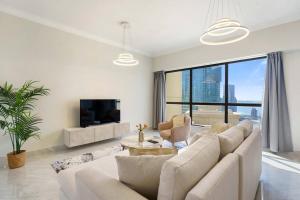 FIRST CLASS 1BR Luxury Sea and Palm View Retreat
