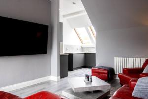 Spacious 3-Bed Apartment, Alva, Clackmannanshire