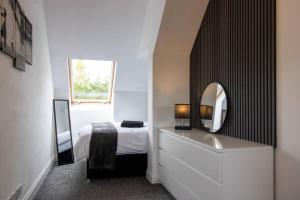 Spacious 3-Bed Apartment, Alva, Clackmannanshire