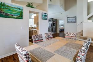 < 5 Mi to Disney Parks: Spacious Home w Lanai