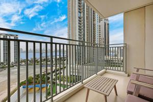 FIRST CLASS 2BR Captivating Burj Khalifa View