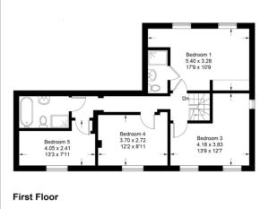 The Mallard House by Sheppey Stays - 5BR Central Kent House with Parking - Ideal for Families & Contractors - Pet Friendly