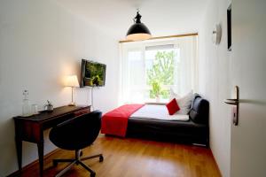MesseWohnenAschheim Business Zimmer und Apartment mit Balkon bei Messe München