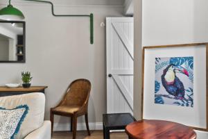 2 Bedroom, 2Bath Serviced Apartment, Highbury & Islington, Floral Garden