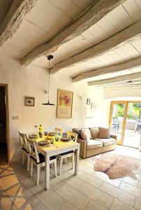CROGO Casa Gradinje
