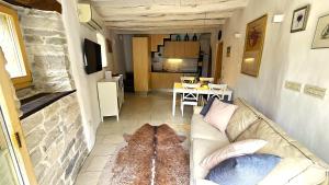 CROGO Casa Gradinje