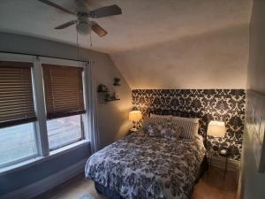 Stay at Red Door Bed and Breakfast
