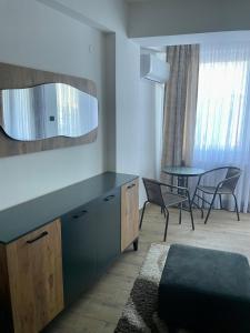 Modern Apartment with Balcony, Skopje