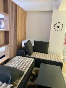 Modern Apartment with Balcony, Skopje