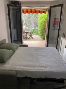 T2 Rez de jardin 300m Plage de Beaucours Sanary sur Mer