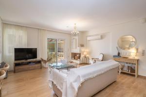 Nefeli Duplex Apartment