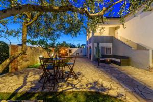 Holiday Home Ariana with private pool - by TA Leut Agency