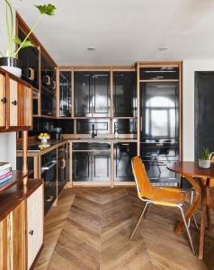 Rove Travel - Freeman 1501 - With Shared Amenities