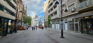 Iras Square 2 Bedroom Free Parking