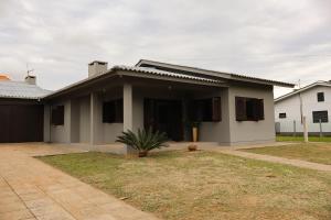 Casa com Piscina e conforto em torres pertinho do mar