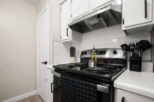 Round Rock 1BR Getaway with King Bed, Free Parking and Wi-Fi
