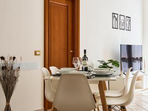 10 MIN TO DUOMO - Very big House with 3 beds & 2 baths