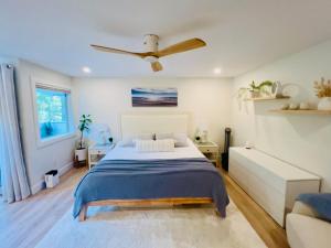 Low Tide Suite - Modern, Oceanside Suite with King Bed, Resort Pool & Hot Tub