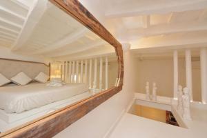Navona Jacuzzi Boutique Suite